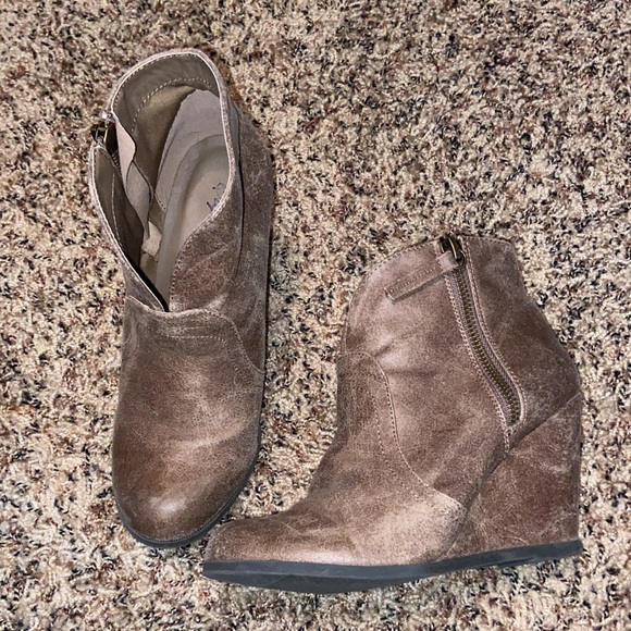 Booties - Picture 1 of 2